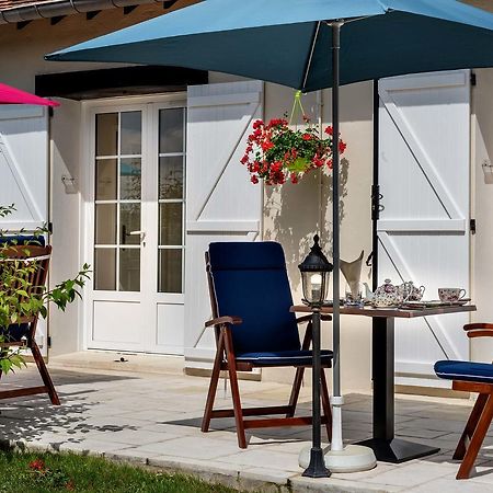 Domaine Du Bois Des Anges Bed & Breakfast Germigny-l'Eveque Exterior foto