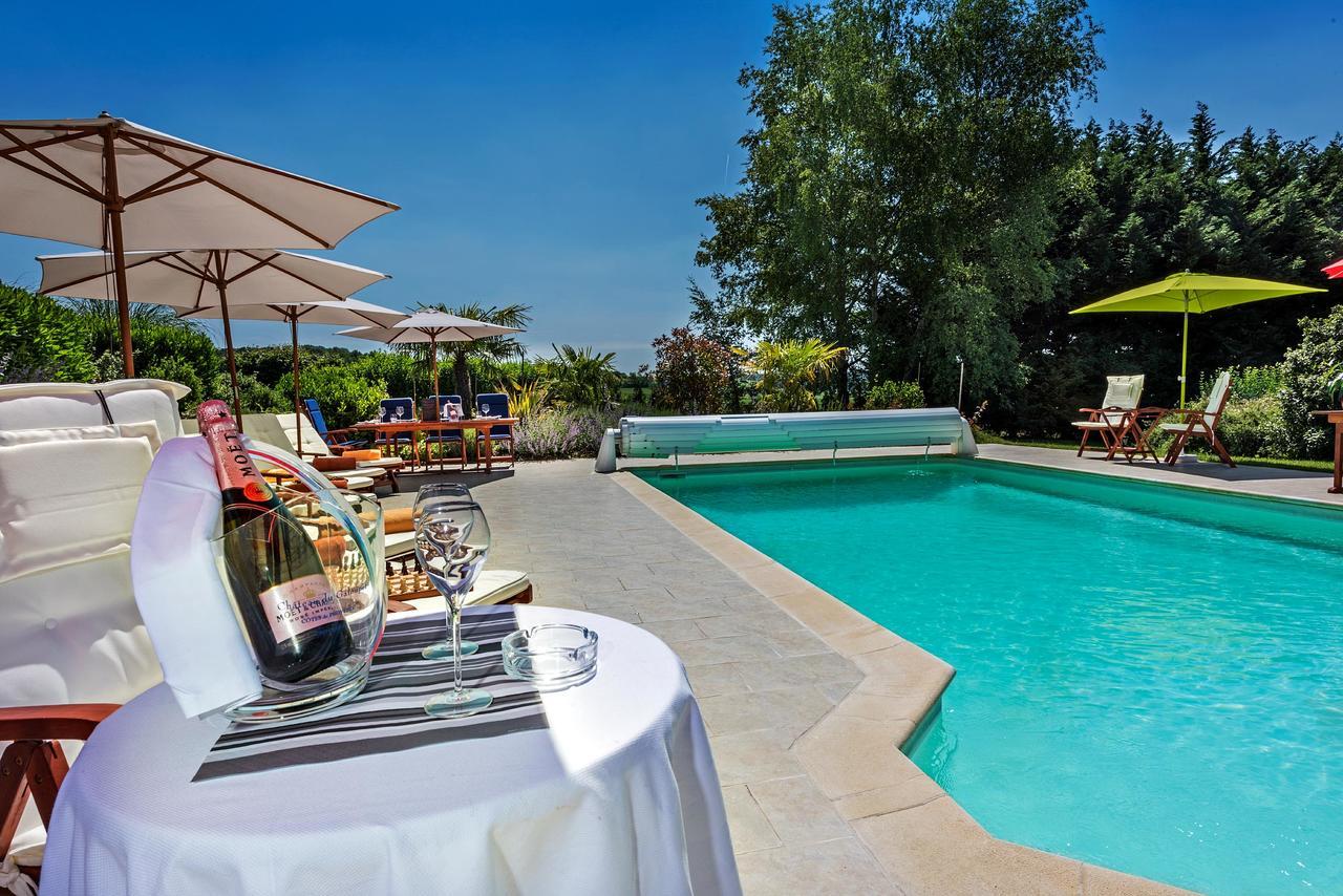 Domaine Du Bois Des Anges Bed & Breakfast Germigny-l'Eveque Exterior foto